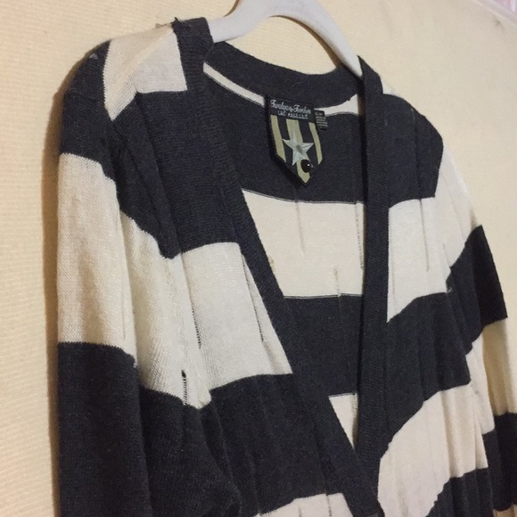 Twelve by Twelve Long sleeve button shirt - Picture 2 of 2